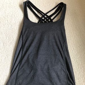 lululemon tank top with built in bra and scoop